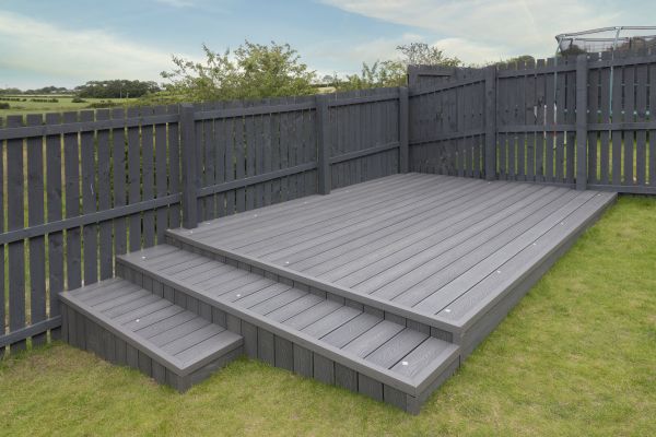 Vinyl Deck Construction in Maryville